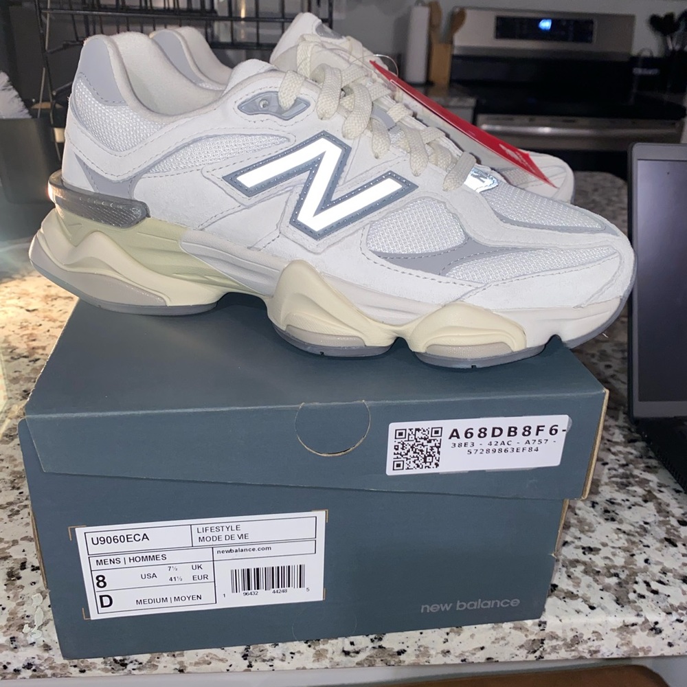 New Balance 9060 Sea Salt